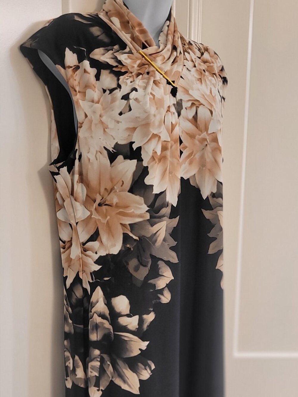 CALVIN KLEIN Size XL - Picture 3 of 6